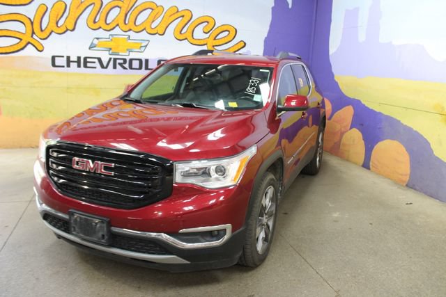 Used 2019 GMC Acadia SLT w/ LPO, Black Accent Package AWD/4WD image 4