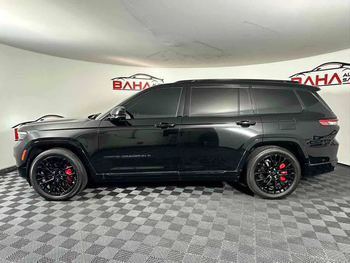 Used 2021 Jeep Grand Cherokee L Summit AWD/4WD image 5