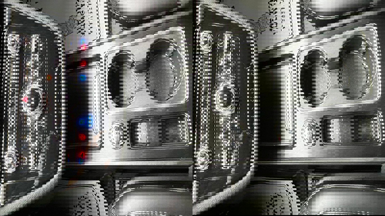 Used 2020 Lincoln Corsair Reserve FWD image 11