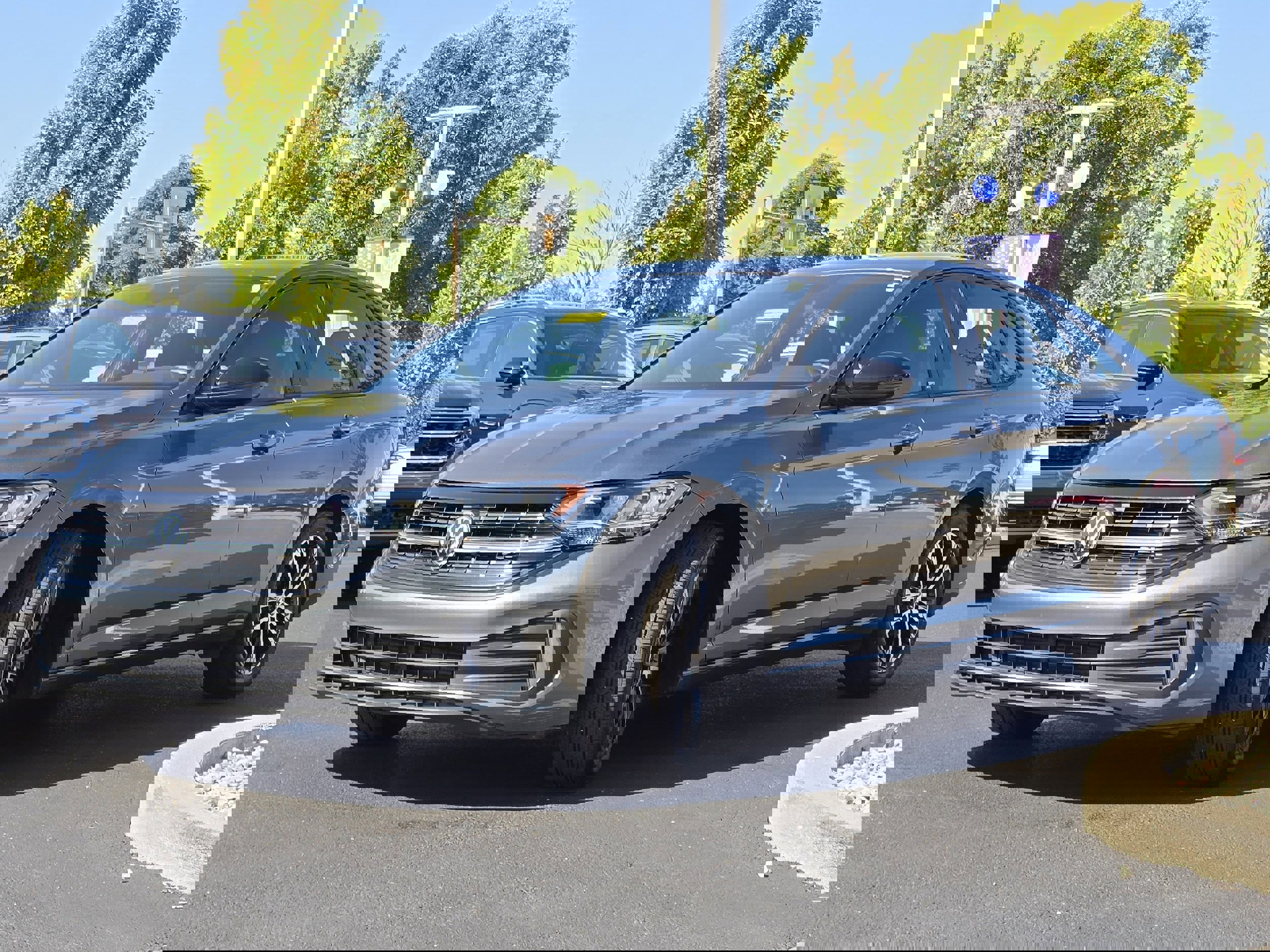 Used 2023 Volkswagen Jetta Sport image 17