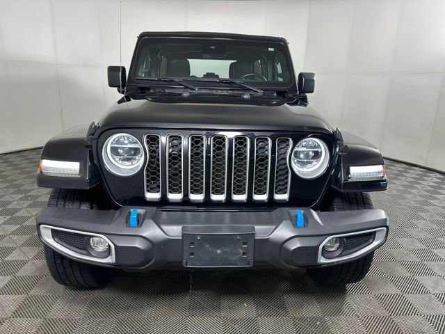 Used 2022 Jeep Wrangler Unlimited Sahara w/ Cold Weather Group image 8