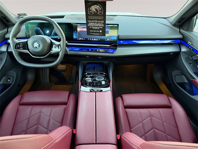 Certified 2025 BMW i5 xDrive40 w/ M Sport Package image 10