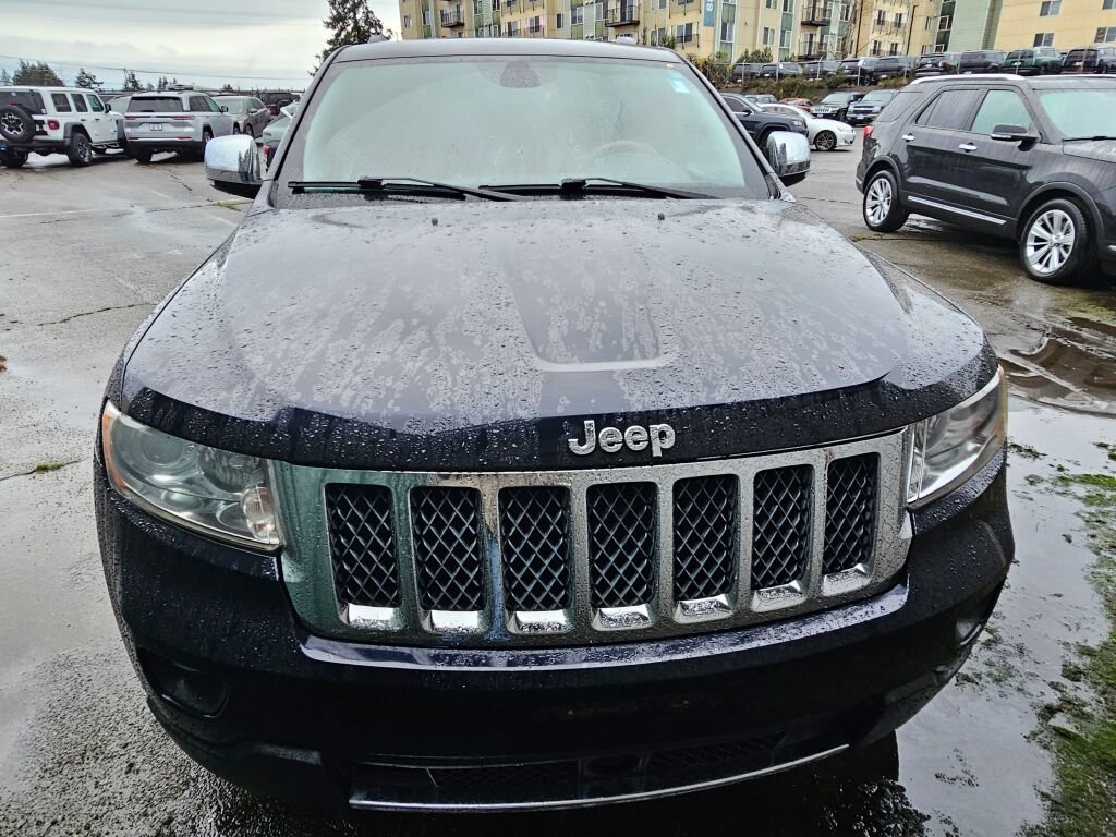 Used 2011 Jeep Grand Cherokee Overland image 3