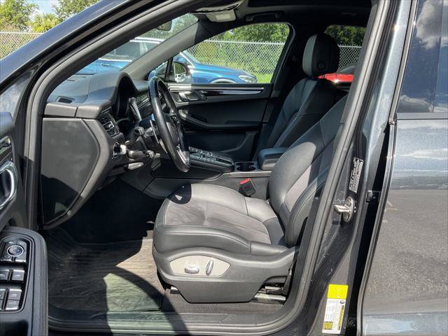 Used 2019 Porsche Macan AWD/4WD image 19