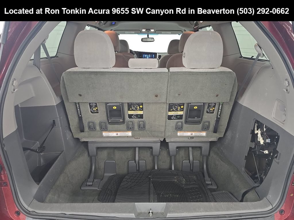Used 2017 Toyota Sienna LE FWD image 14