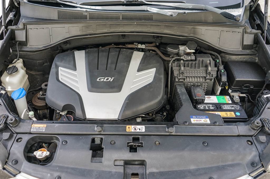 Used 2014 Hyundai Santa Fe GLS image 25