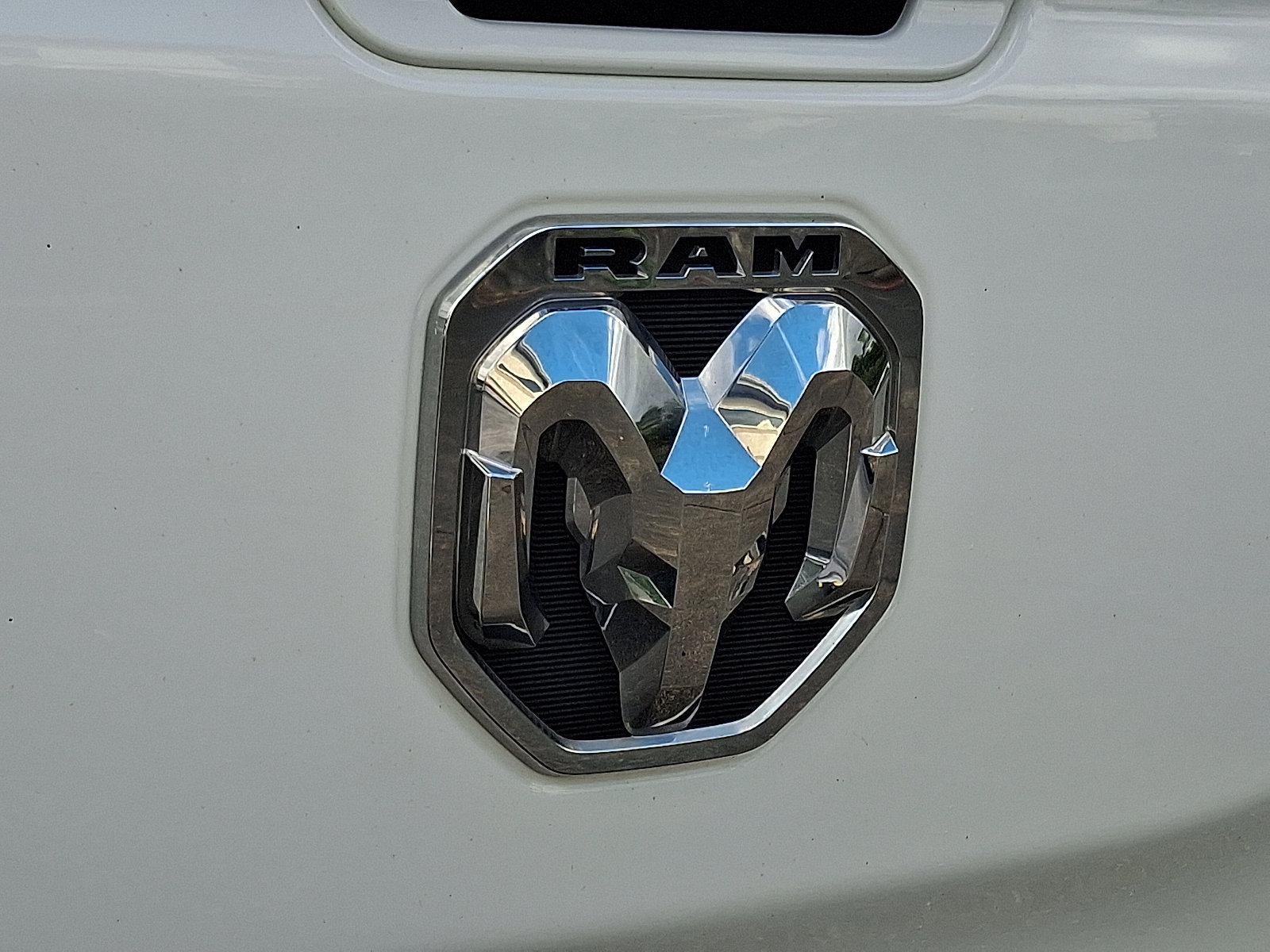 Certified 2022 RAM 1500 Limited w/ Bed Utility Group image 29