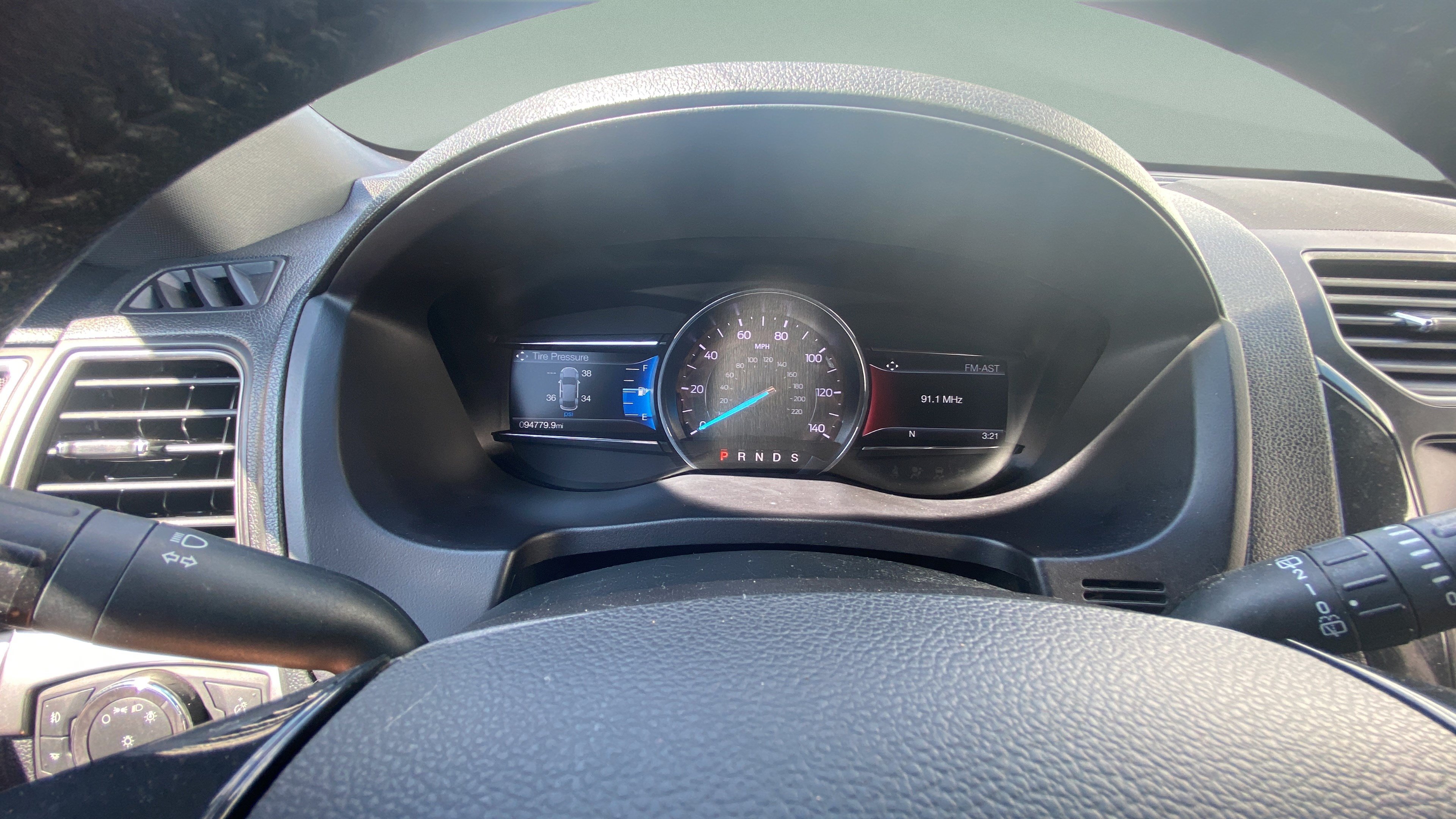 Used 2019 Ford Explorer XLT w/ Equipment Group 201A FWD image 27