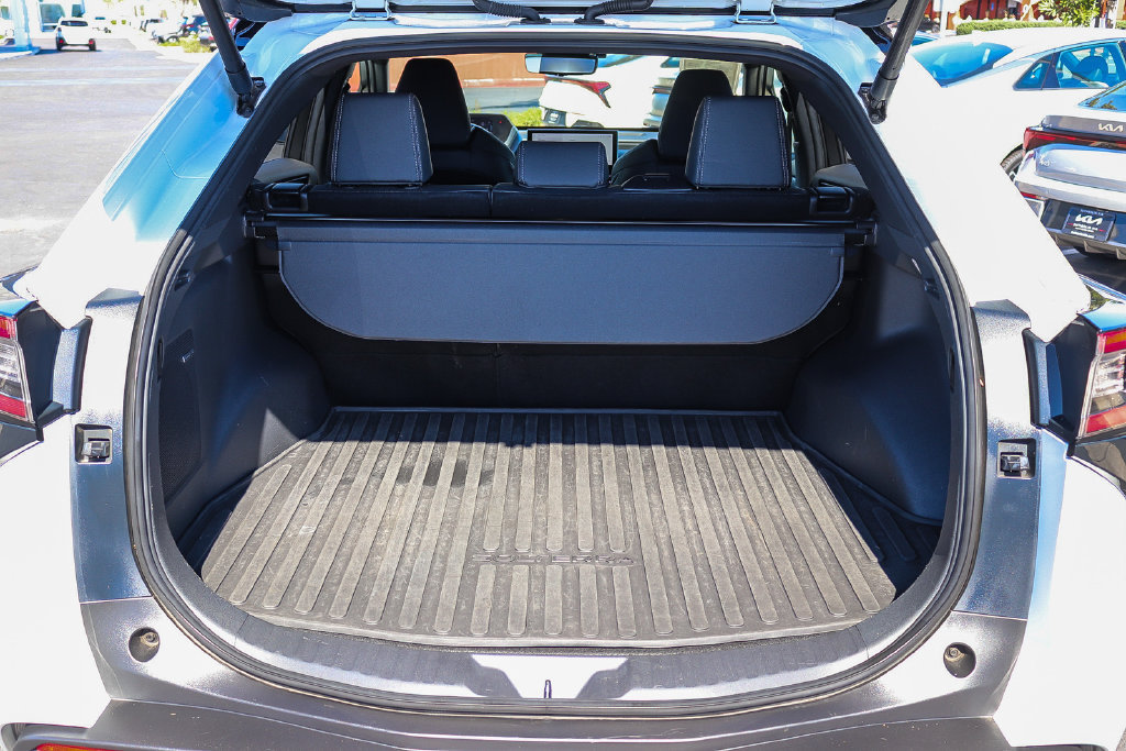Used 2023 Subaru Solterra AWD image 31