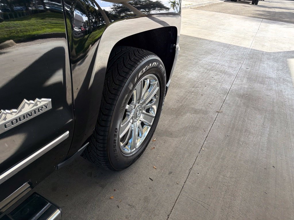Used 2016 Chevrolet Silverado 1500 High Country w/ High Country Premium Package RWD image 23