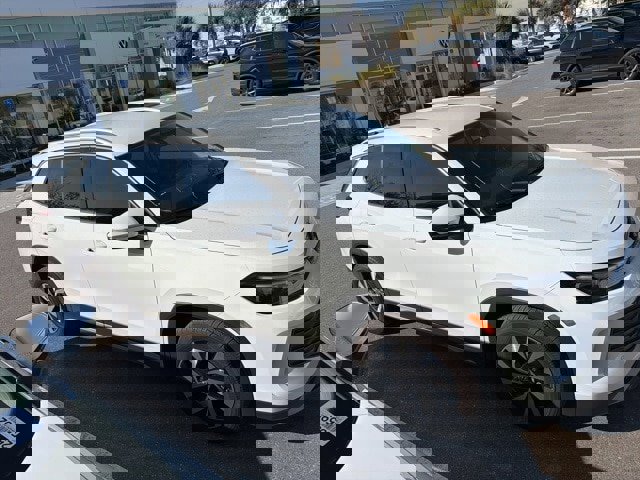 Used 2025 Volkswagen Tiguan S image 3