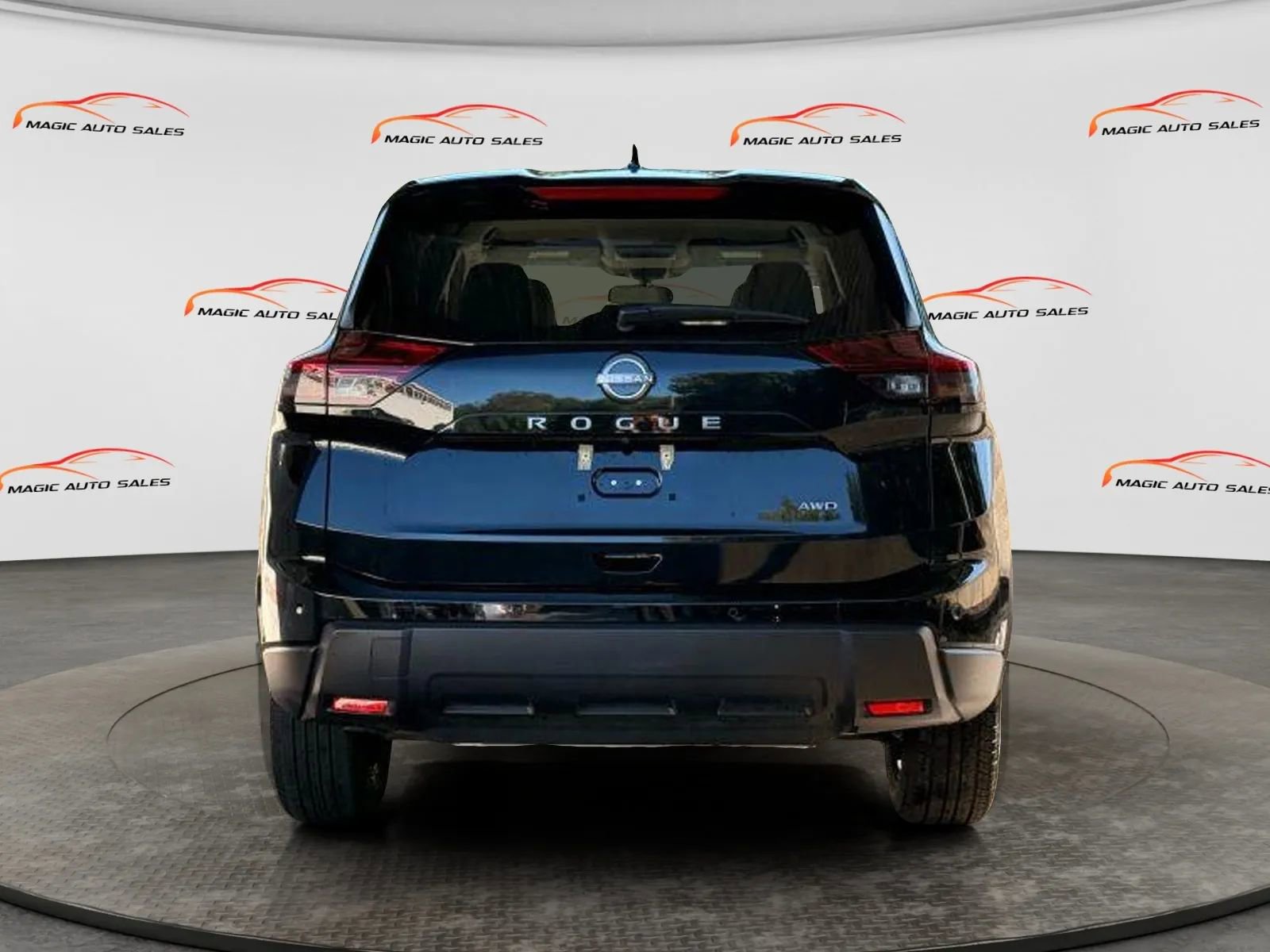 Used 2025 Nissan Rogue SV image 8