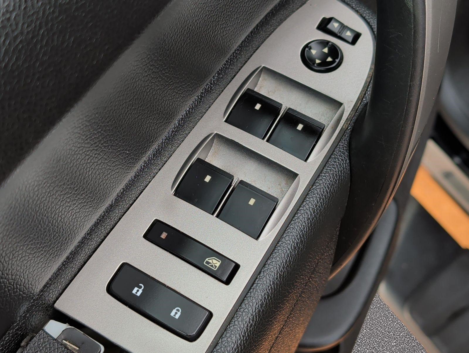 Used 2012 Chevrolet Silverado 1500 LT RWD image 8