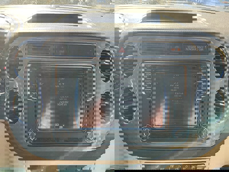 Used 2017 Volkswagen Tiguan S image 23