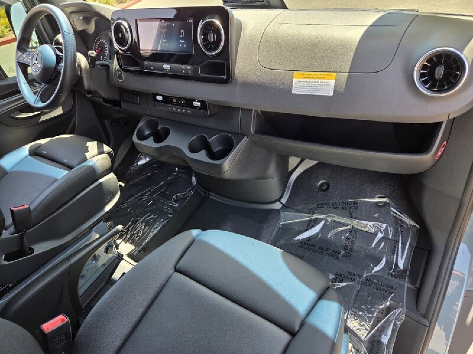 Used 2025 Mercedes-Benz Sprinter 2500 image 21