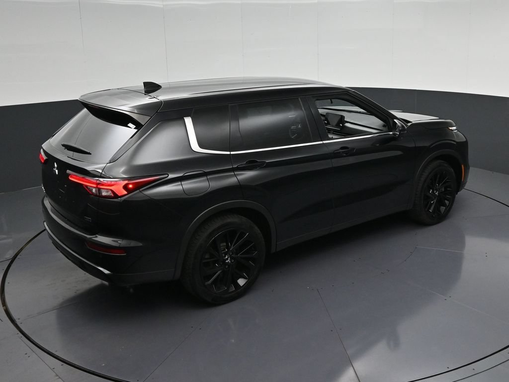 Used 2023 Mitsubishi Outlander SE FWD image 19