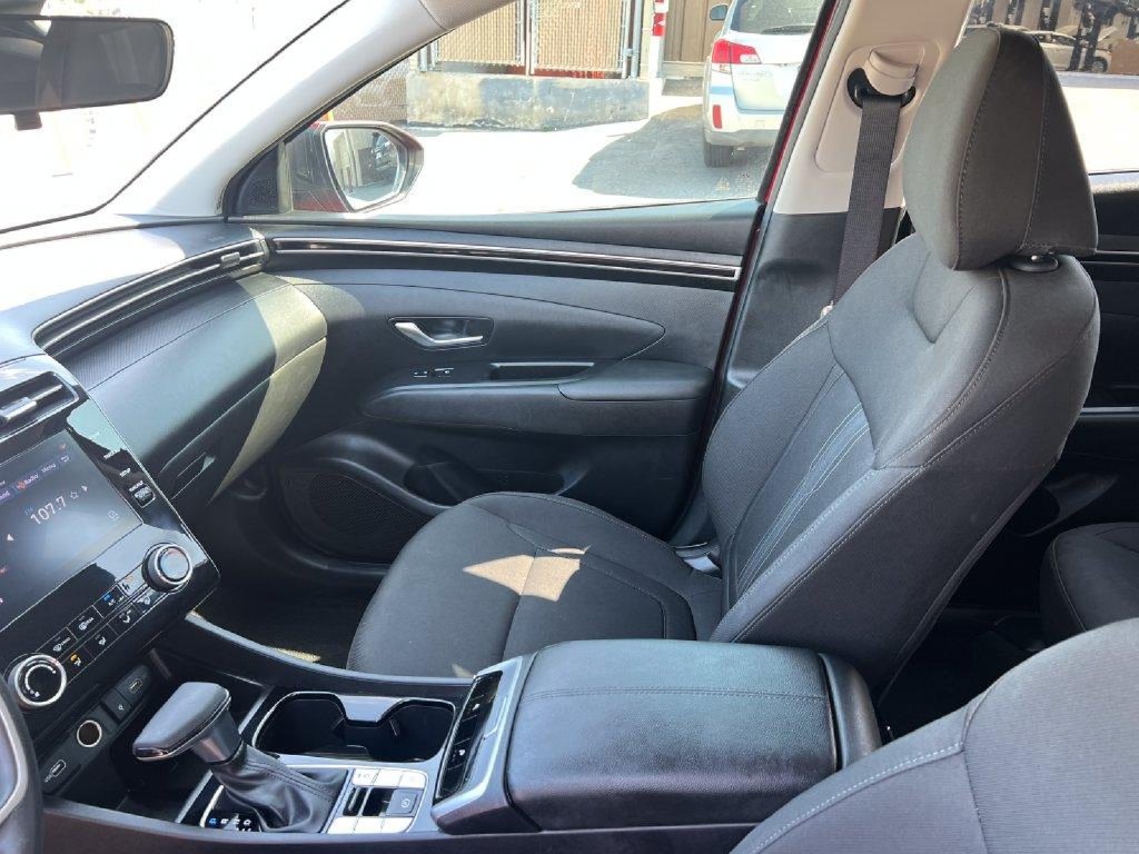 Used 2023 Hyundai Tucson SEL w/ Cargo Package FWD image 17