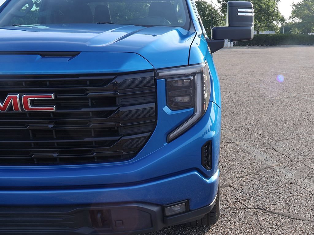 Used 2023 GMC Sierra 1500 Elevation AWD/4WD image 14