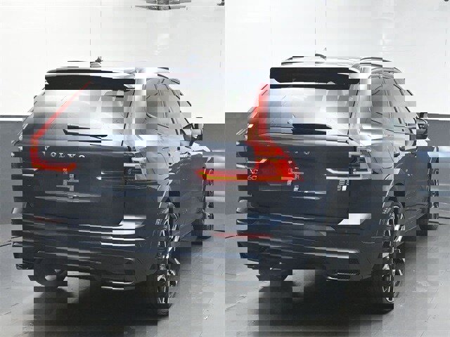 Certified 2023 Volvo XC60 B5 Ultimate image 7