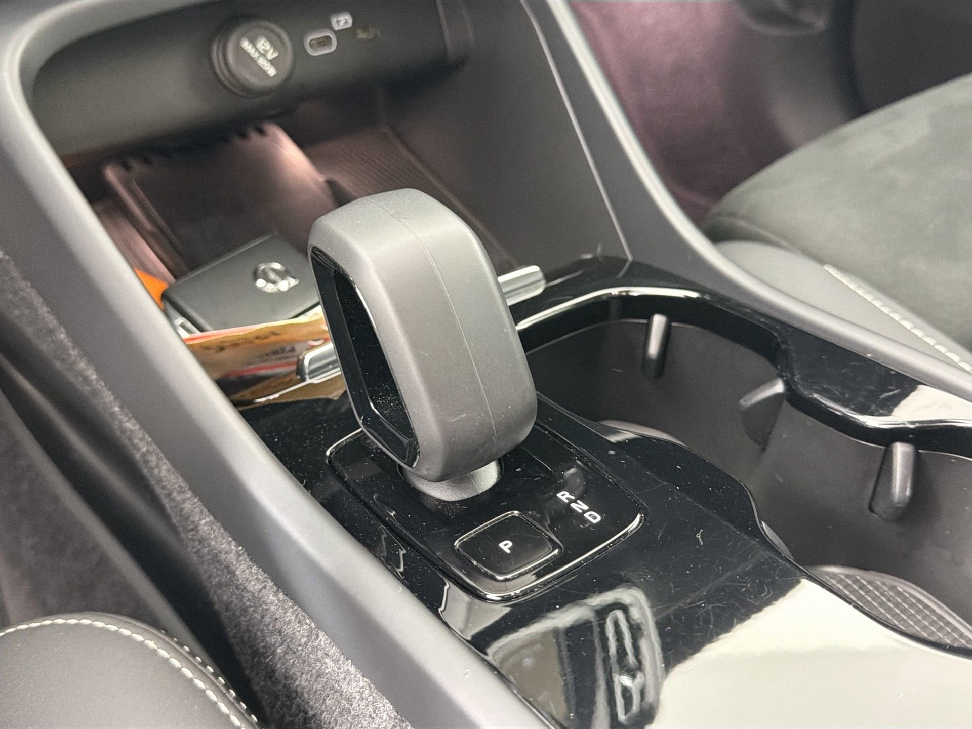 Certified 2023 Volvo C40 P8 Recharge Ultimate AWD/4WD image 17