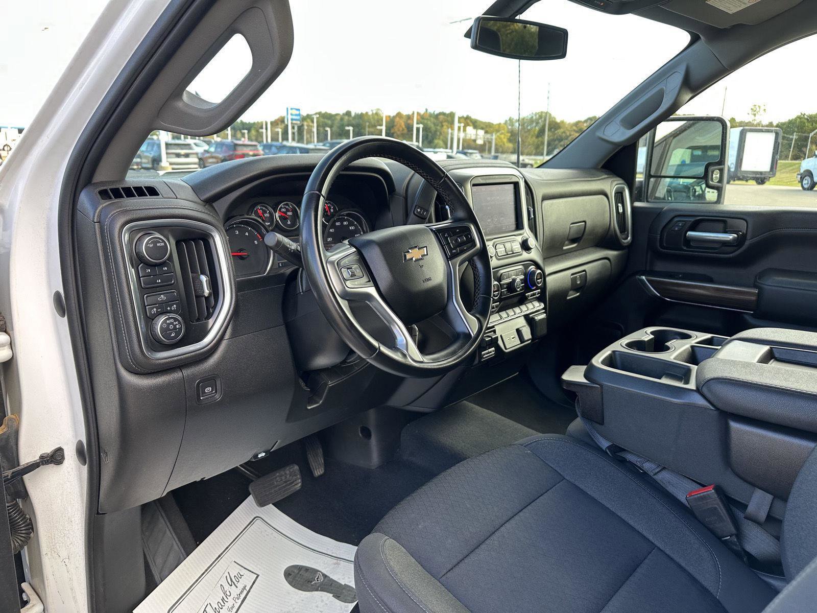 Used 2023 Chevrolet Silverado 2500 LT image 21