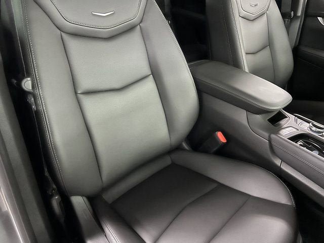 New 2025 Cadillac XT5 Luxury FWD image 17