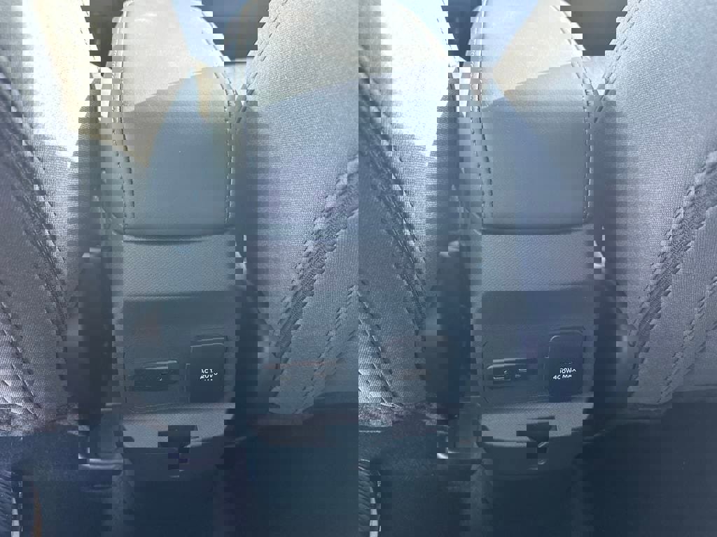 New 2025 Ford Maverick XLT w/ XLT Luxury Package image 43