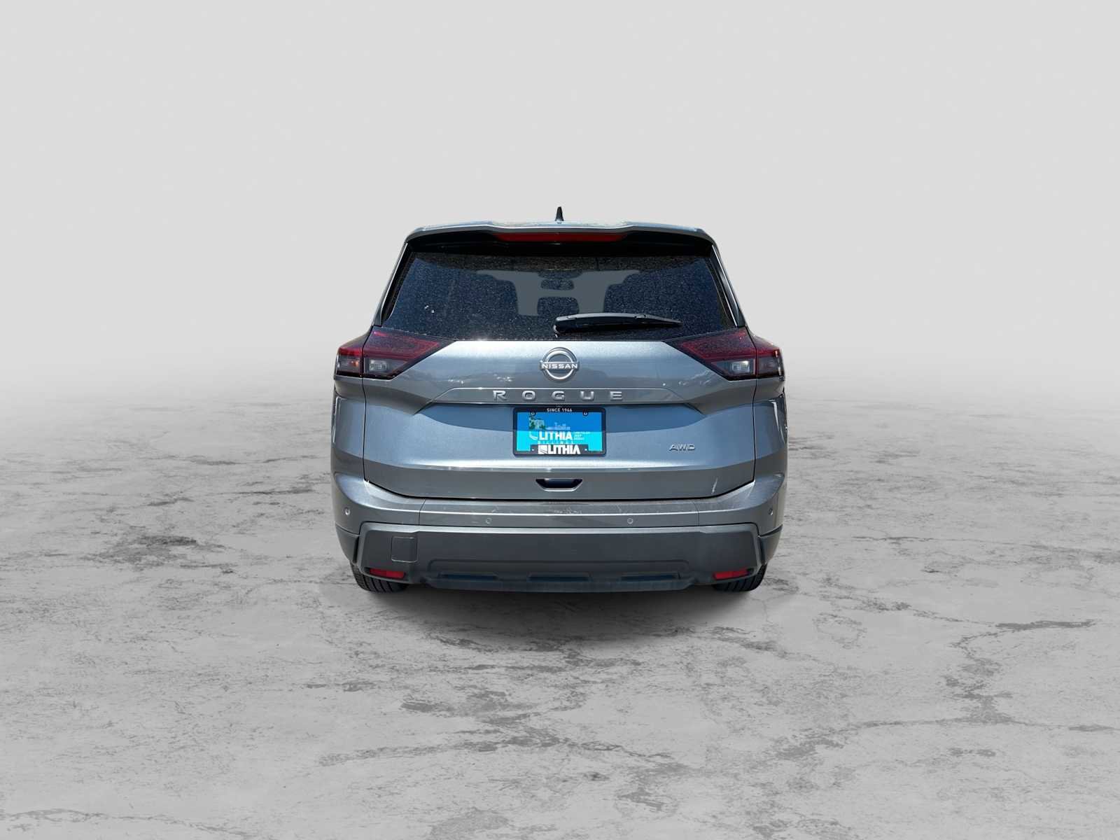 Used 2024 Nissan Rogue S AWD/4WD image 7