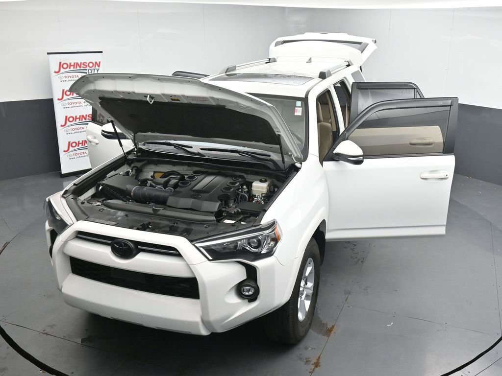 Used 2023 Toyota 4Runner SR5 Premium w/ Moonroof Package AWD/4WD image 41
