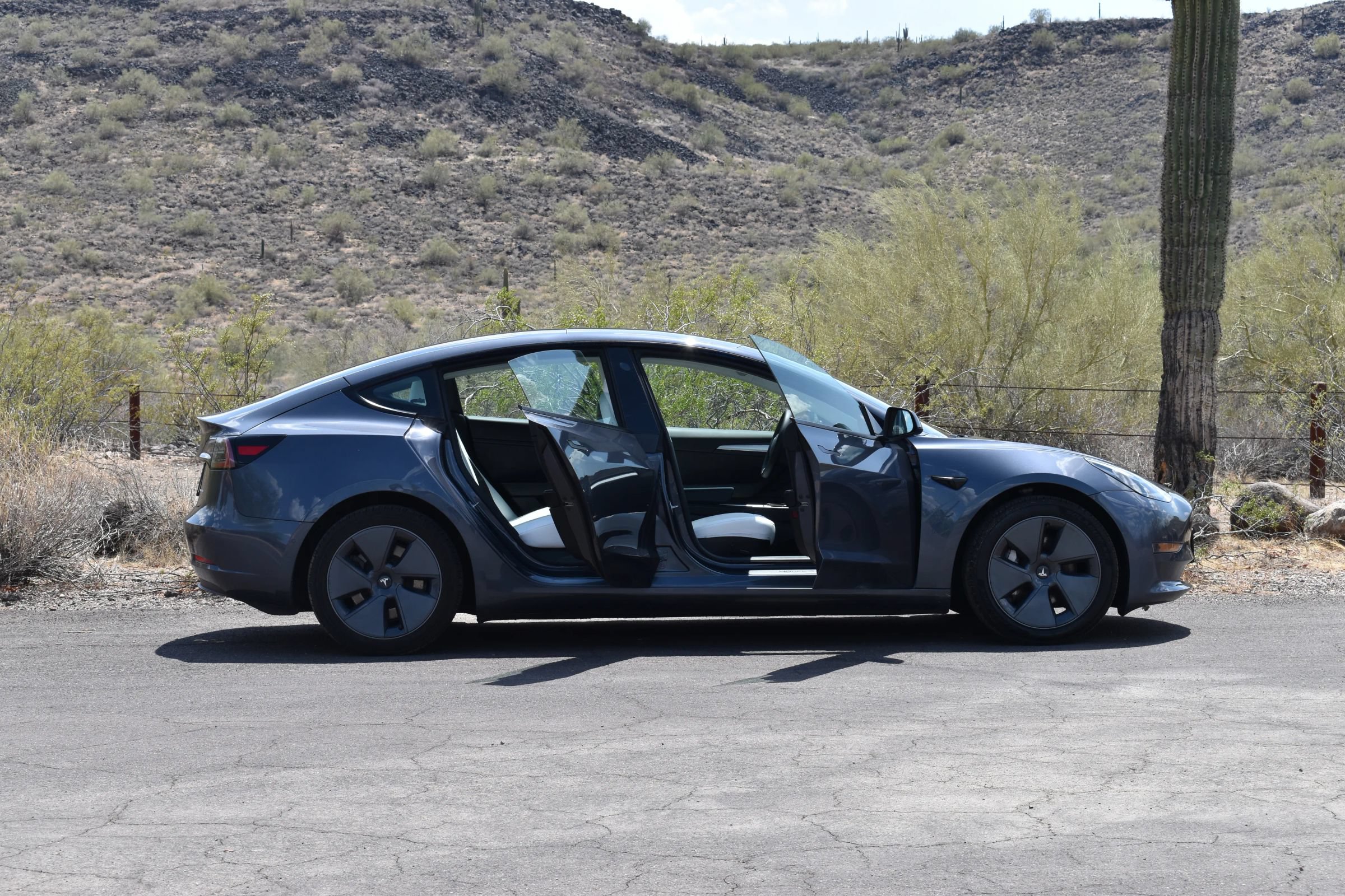 Used 2023 Tesla Model 3 Standard Range RWD image 7