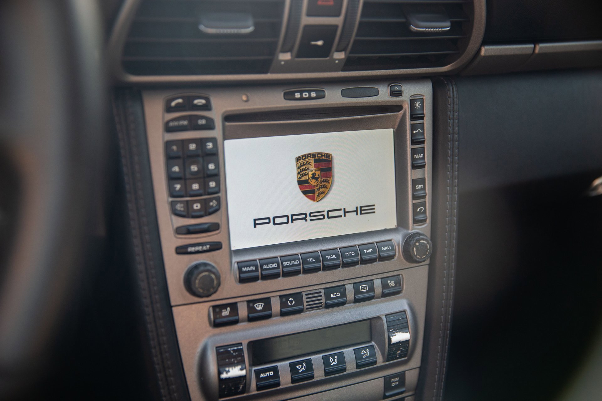 Used 2006 Porsche 911 Carrera 4 image 40