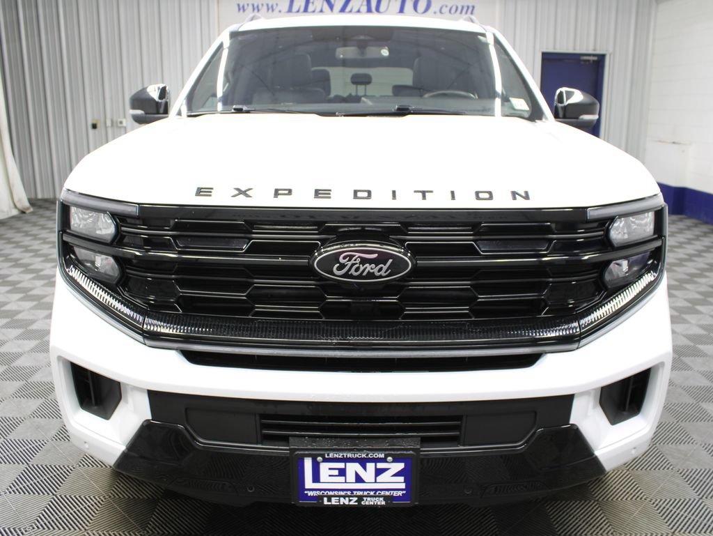 Used 2025 Ford Expedition Max Platinum w/ Stealth Appearance Package AWD/4WD image 54