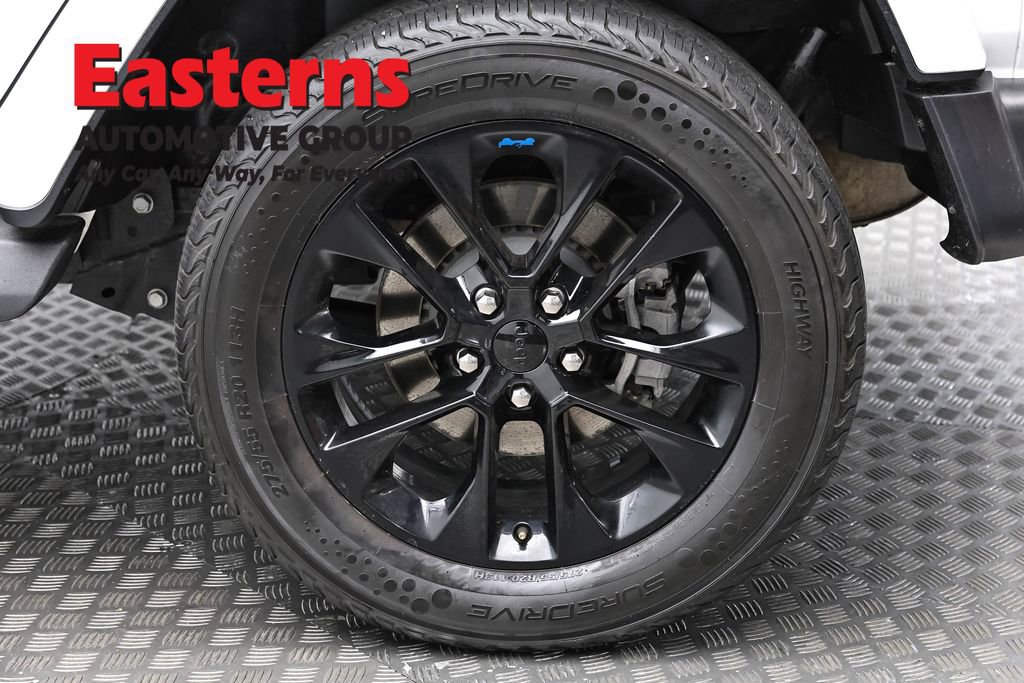 Used 2023 Jeep Wrangler Unlimited Sahara AWD/4WD image 8