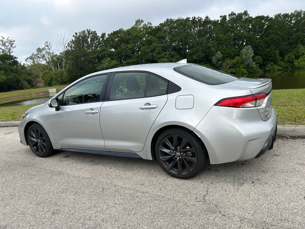 Used 2024 Toyota Corolla SE FWD image 4