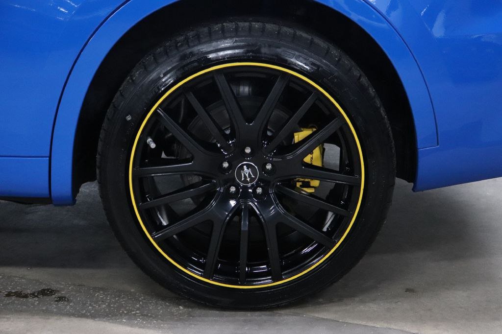 Used 2022 Maserati Levante F Tributo AWD/4WD image 27