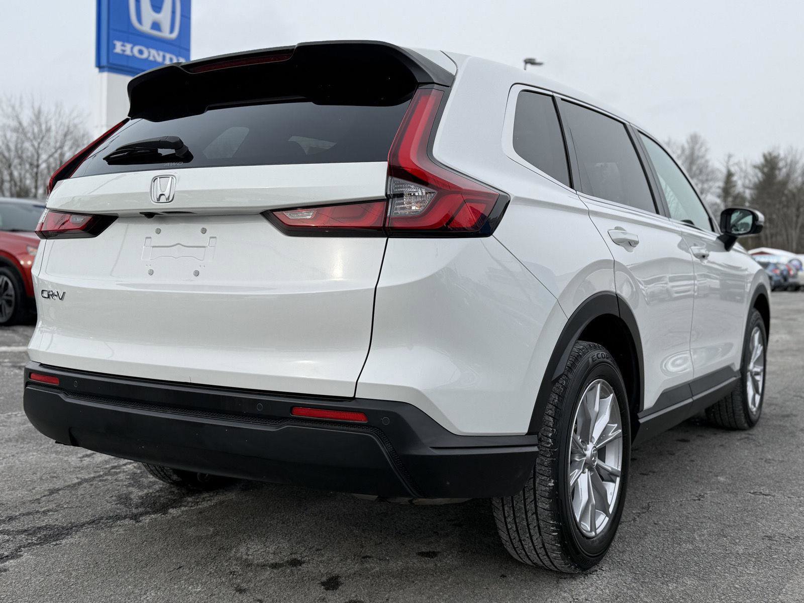 Used 2023 Honda CR-V EX-L image 5