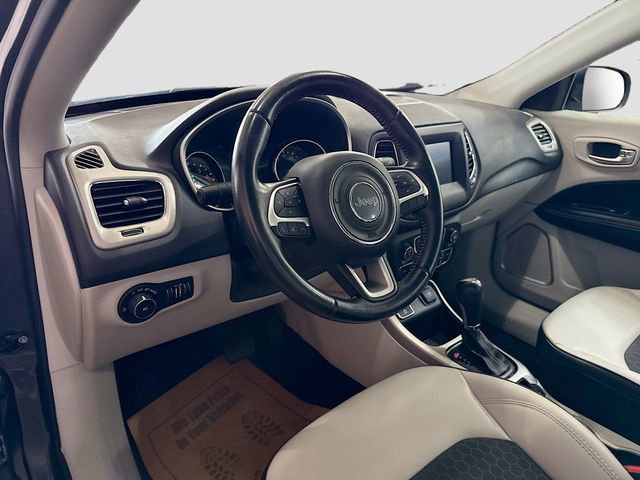 Used 2019 Jeep Compass Latitude w/ Popular Equipment Group FWD image 10