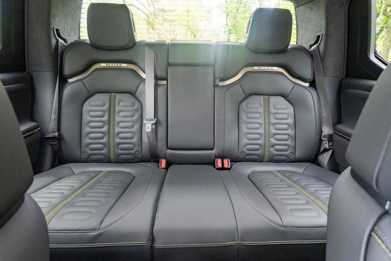 Used 2022 Rivian R1T Launch Edition AWD/4WD image 36