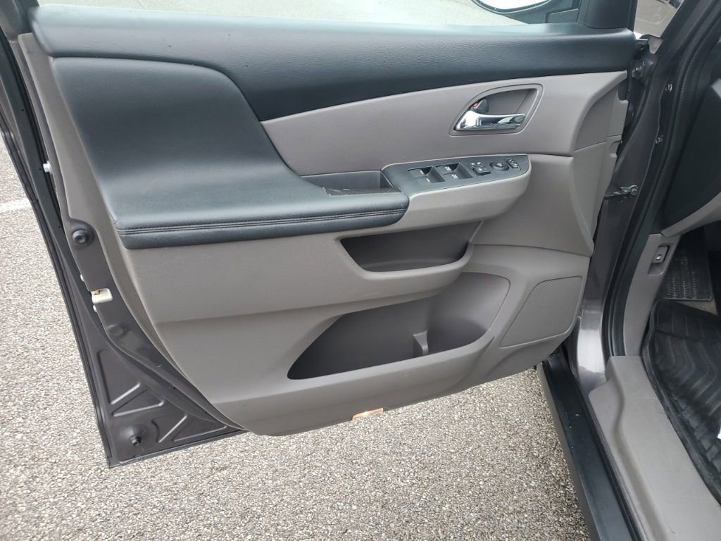 Used 2015 Honda Odyssey EX-L image 11