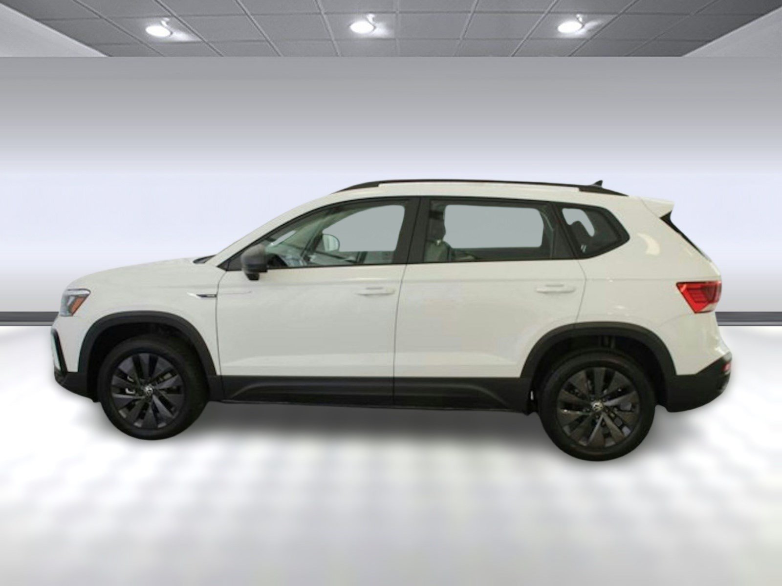 Used 2024 Volkswagen Taos S FWD image 2