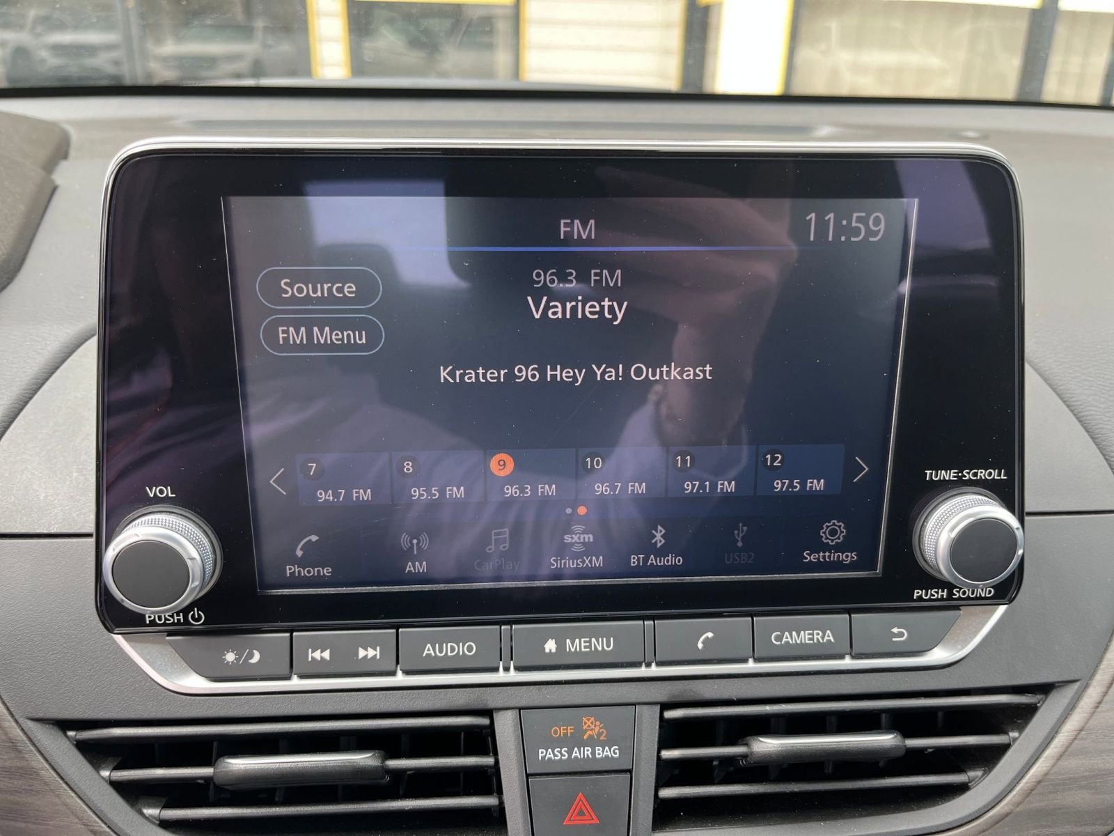 Used 2025 Nissan Altima 2.5 SV image 20