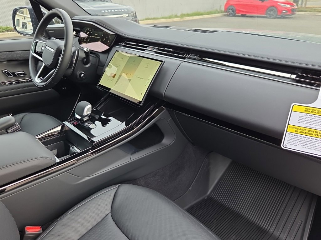 New 2025 Land Rover Range Rover Sport SE image 20