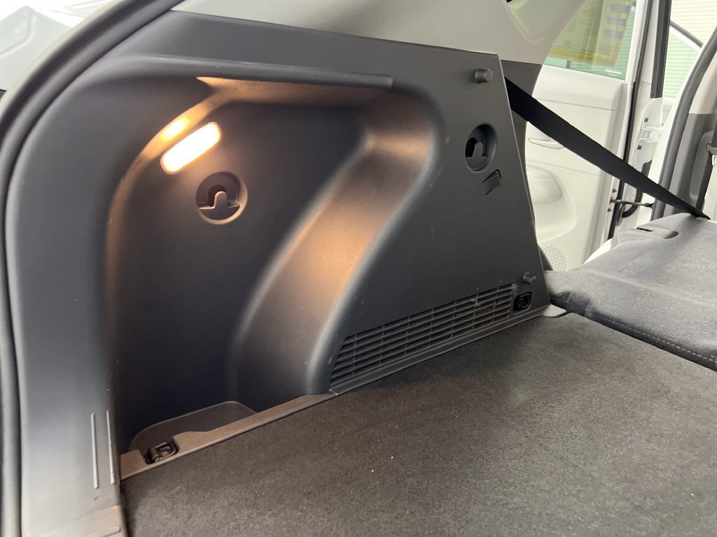 Used 2025 Hyundai Kona SEL FWD image 37