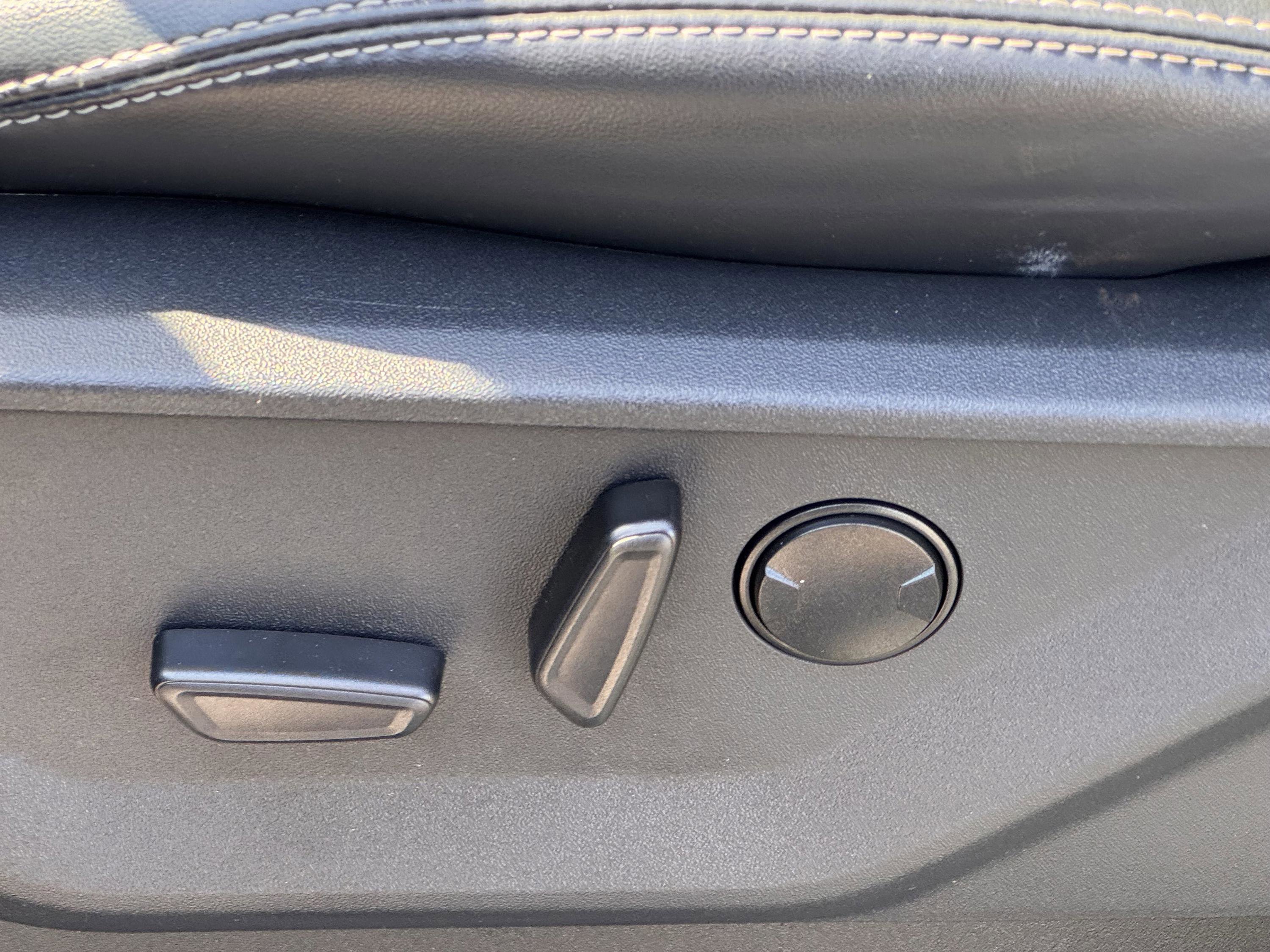 Used 2025 Ford Expedition Platinum image 8