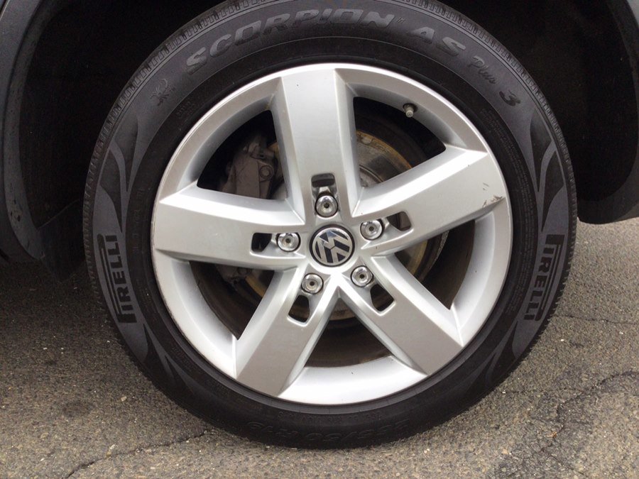 Used 2012 Volkswagen Touareg VR6 AWD/4WD image 44