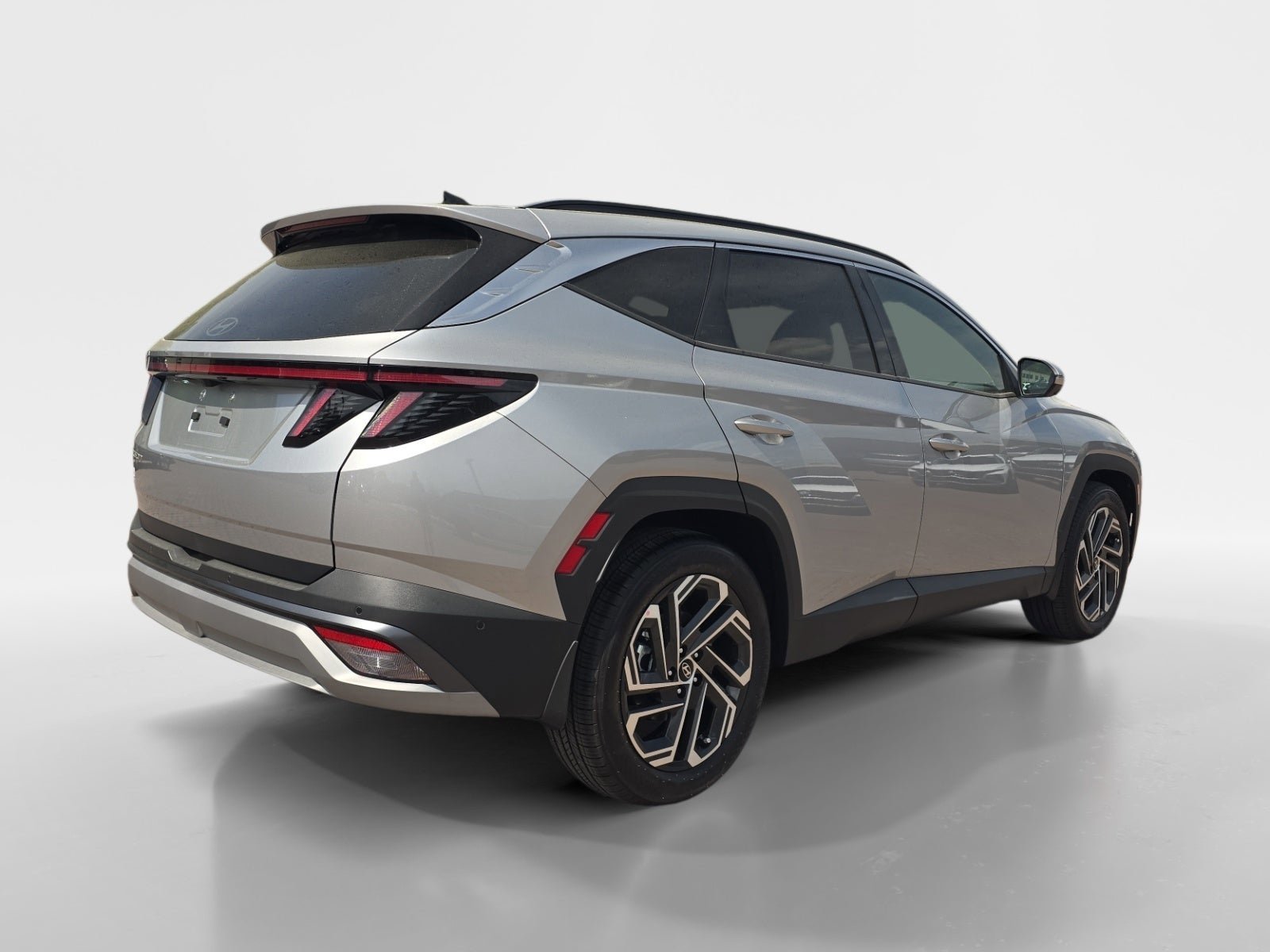 New 2026 Hyundai Tucson Limited FWD image 3
