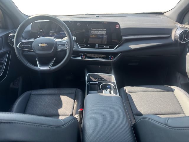 Used 2025 Chevrolet Equinox LT w/ Convenience Package II image 10