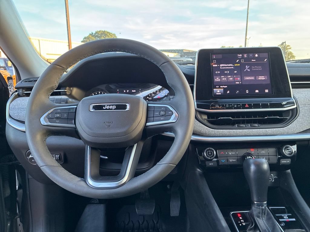 Used 2022 Jeep Compass Latitude AWD/4WD image 22