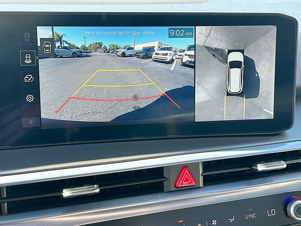 Certified 2024 Kia Sorento SX image 14