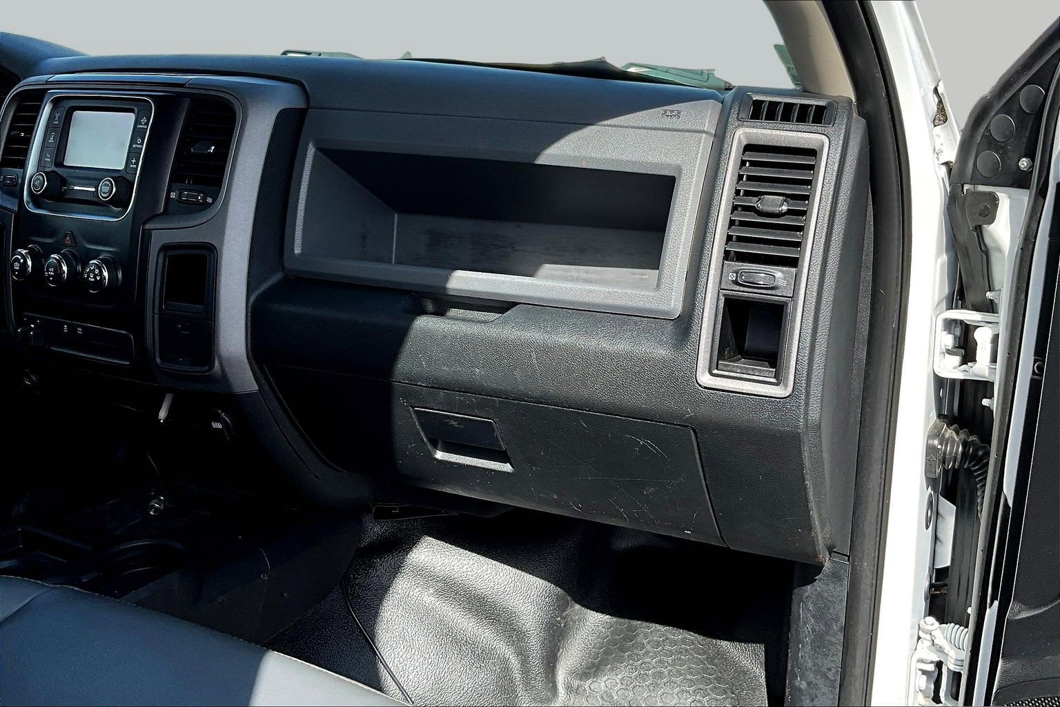 Used 2016 RAM 3500 Tradesman w/ Power & Remote Entry Group image 13